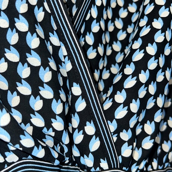 Max Studio Print MIDI Dress with All Over Tulip Pattern Women Size Small POCKETS - Picture 11 of 12